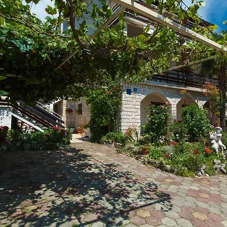 Apartment Apartments With A Parking Space Jadranovo, Crikvenica - 2377 *