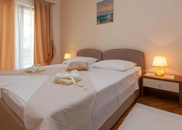 Apartments With Parking Space Jadranovo, Crikvenica - 2377 * Jadranovo