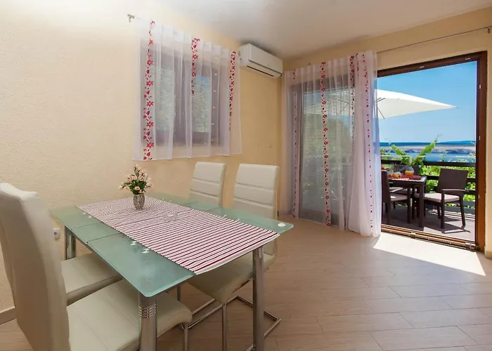 Apartment Apartments With Parking Space Jadranovo, Crikvenica - 2377 Jadranovo