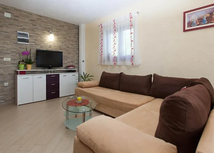 Apartments With Parking Space Jadranovo, Crikvenica - 2377 Apartment *