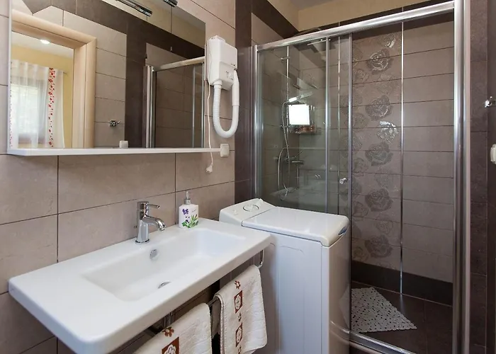 Apartment Apartments With Parking Space Jadranovo, Crikvenica - 2377 *